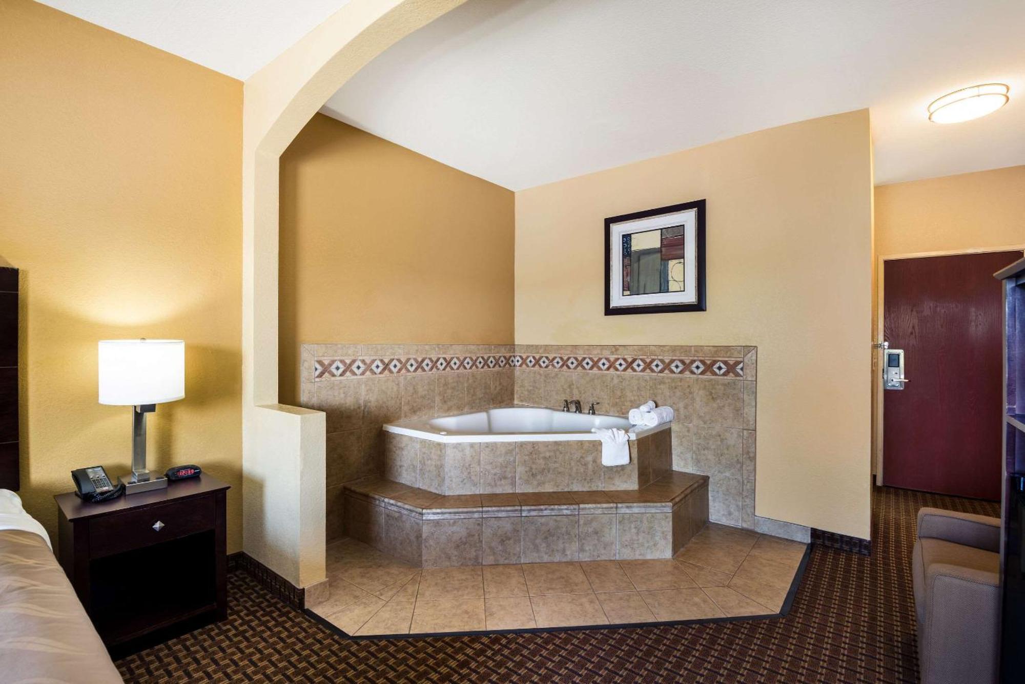 Quality Inn Des Moines Buitenkant foto