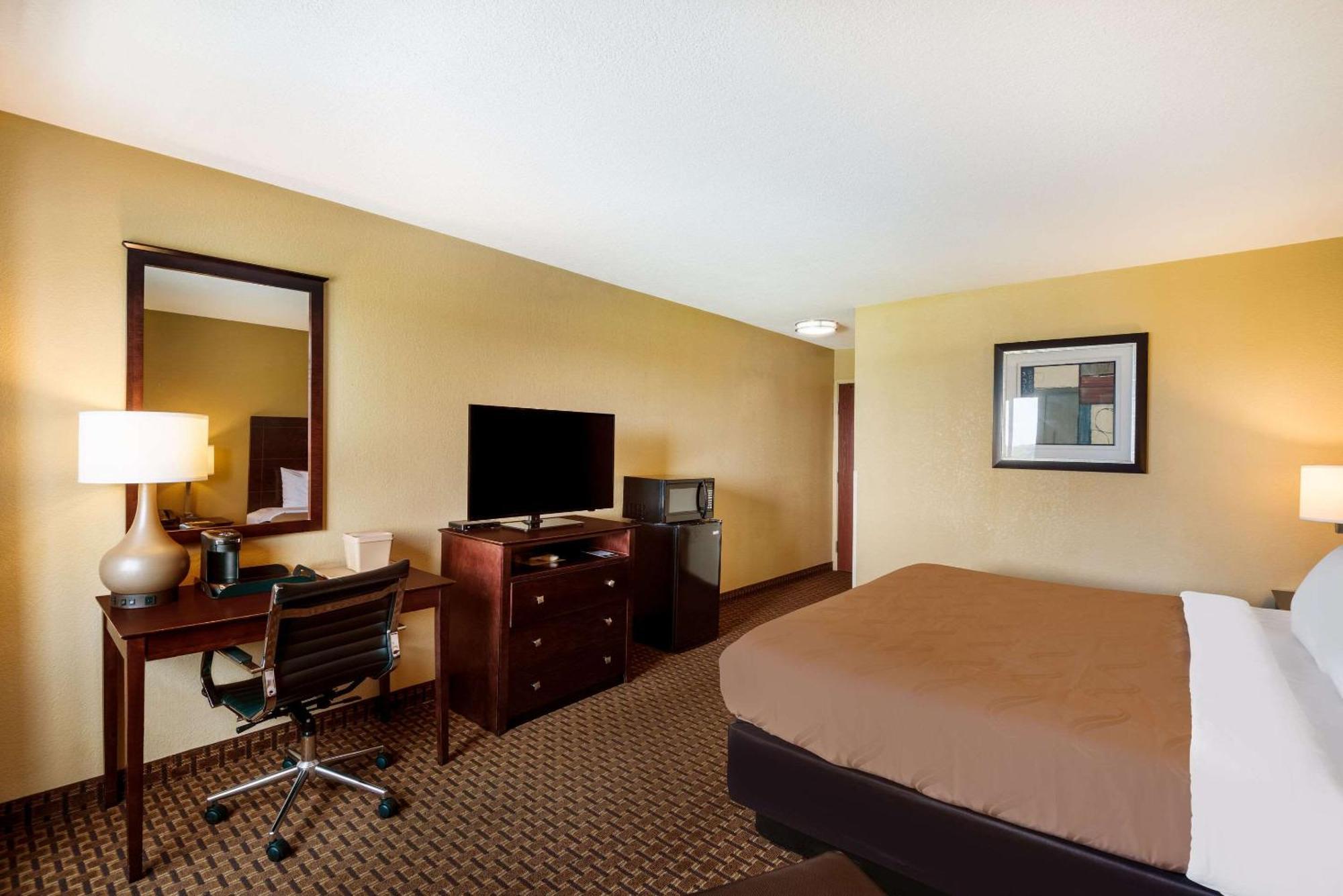 Quality Inn Des Moines Buitenkant foto